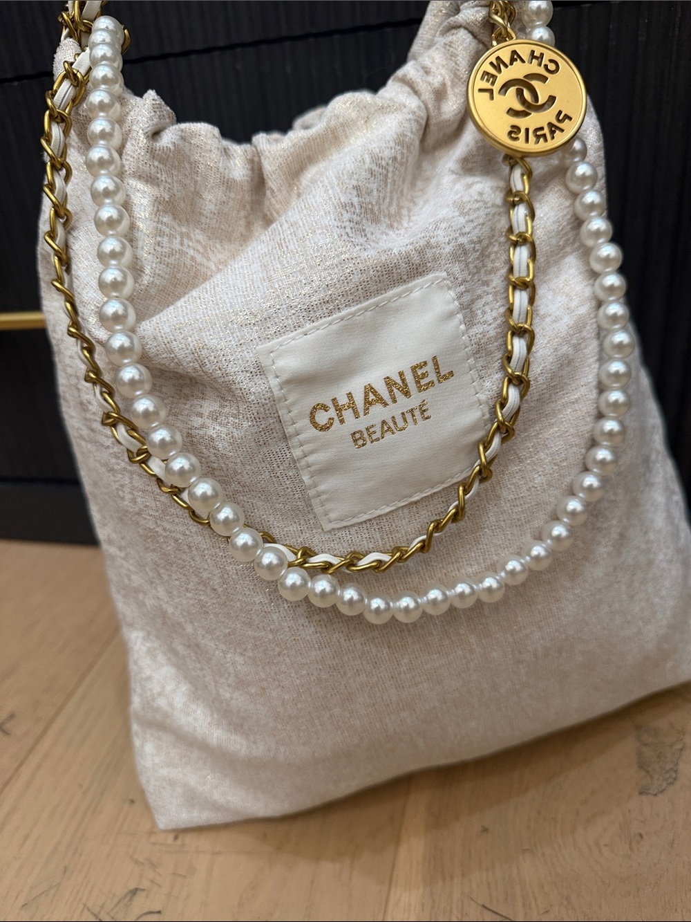 GWP-CHANEL Gold-Tone Chain with White Pearl Strand & Medallion